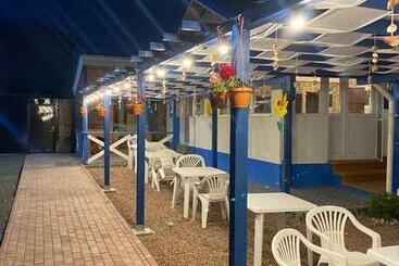 Pensiunea Blue House