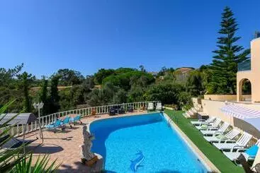 Pension  Quinta Do Vale   Natureza, Piscina E Praia!