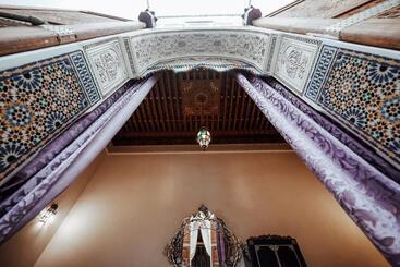 پانسیون Riad Arabella