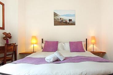 Пансион Atipico