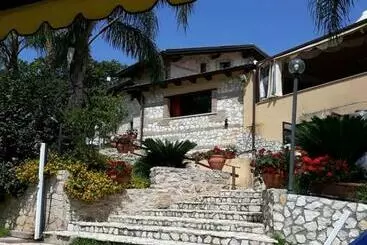 ホテル Agriturismo La Valle Incantata Gerace