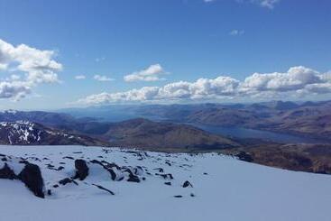 تختخواب و صبحانه Lothlorien
