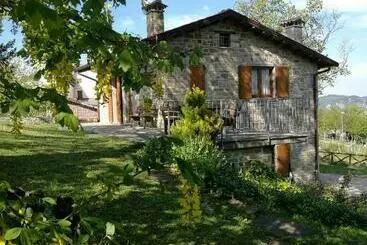Hotelli Agriturismo Il Falco Del Monte Fumaiolo