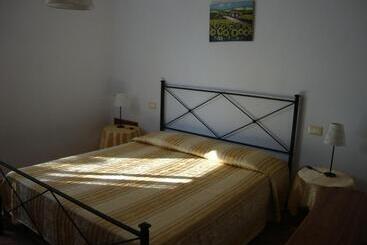 בית מלון כפרי Le Ville