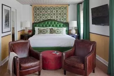 Casa Laguna Hotel & Spa