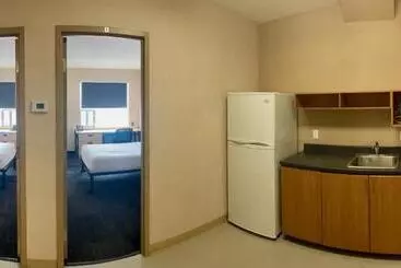 فندق Residence & Conference Centre   Ottawa West