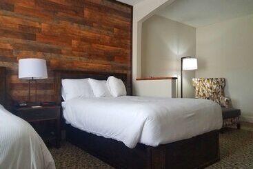 בית מלון כפרי Vernon Downs Casino And