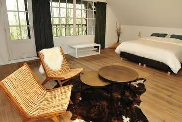 B&b  T Burreken