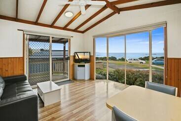 בית מלון כפרי Marengo Family Caravan Park