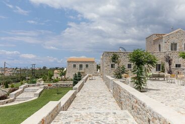 هتل Salvia Areopolis All Suite