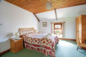 Rose Cottage  Great Lunnon Farm