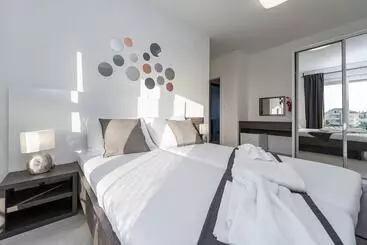 Pensionat Apartments & Rooms Pool Villas Maris B