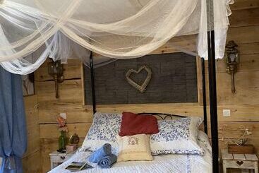 ペンション La Suite Inoubliable Avec Jacuzzi