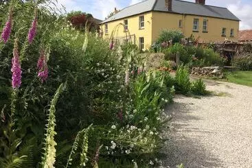 Pensione Frizenham Farmhouse