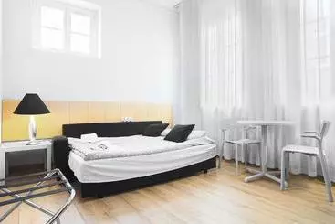 24w Apartments Rynek