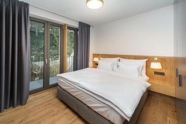 Отель Palace Apartments