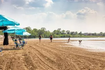 Hotelli Sankoty Lakes Resort