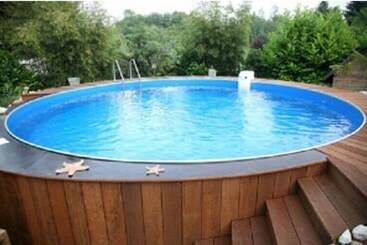 Pension (Hôtel basse catégorie) Karavan