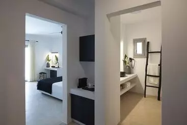 هتل Absolute Paradise Santorini  Adults Only