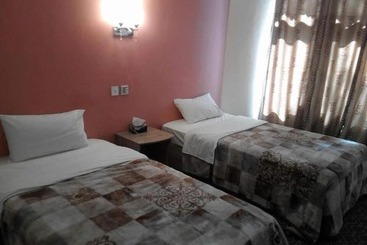 هتل Hunza Huts Duikar Altit