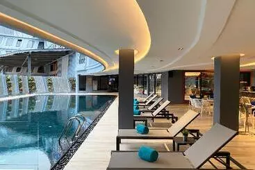 Hotelli The Oceanic Sportel Phuket   Sha Extra Plus