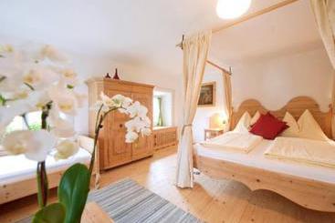 Otel Ederbauer Am Irrsee