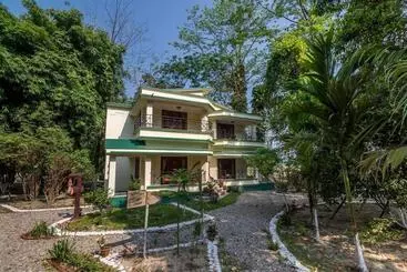 ホテル The Riverwood Forest Retreat   Dooars