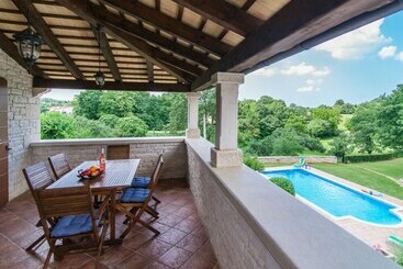 Сельский дом Villa For Up To 8 Persons, With Private Garden And Pool