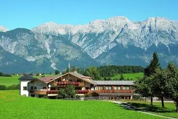 ホテル Geisler Tulfes