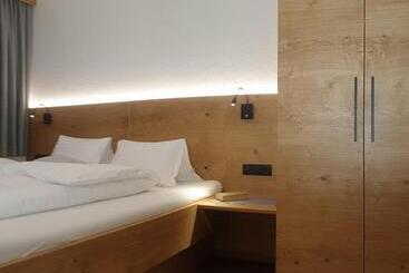 Отель Gästehaus Zedlacherhof