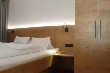 Отель Gästehaus Zedlacherhof