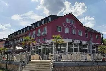 בית מלון כפרי Eden