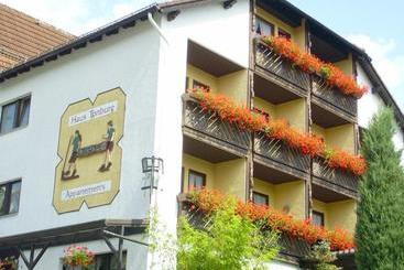 ホテル Garni Tonburg