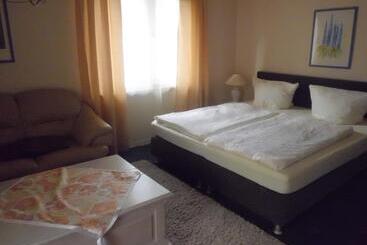 酒店 Ferienquartier Waldblick