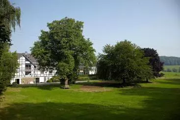 Отель Landgut Stüttem