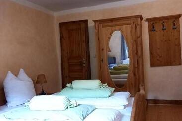 בית מלון כפרי Lauterer Wirtshaus