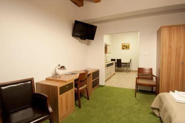 בית מלון כפרי Tawerna Kaper