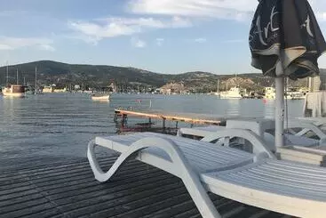 ホテル Vertigo Foca
