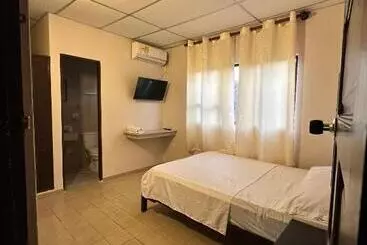 ホテル Almirante Padilla