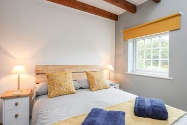 بيت ريفى Bryn Bach