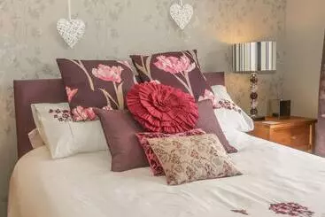 Landhus Bulmer Farm Lodge