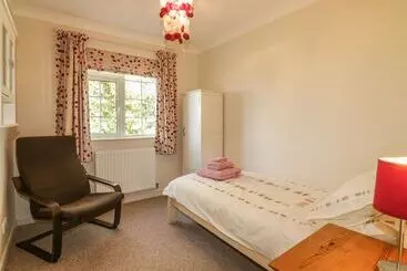 Meadowlea Cottage