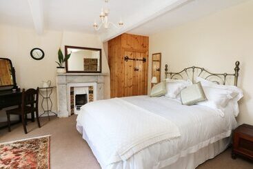 茅舍 Godscroft Hall