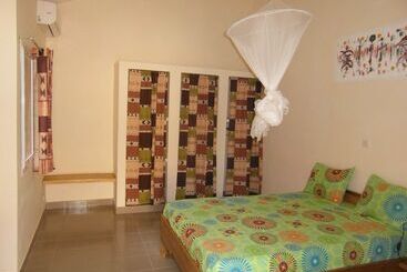 پانسیون Auberge Le Djembe