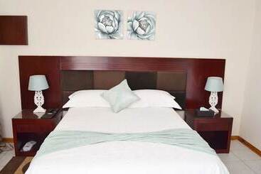 ペンション Lakeview Guest House