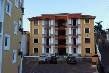 هتل Portal De Occidente