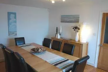 Hus på landet Lakeside