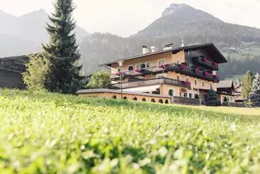 בית מלון כפרי Post