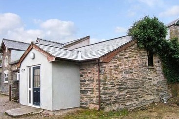 Hendre Aled Cottage 1