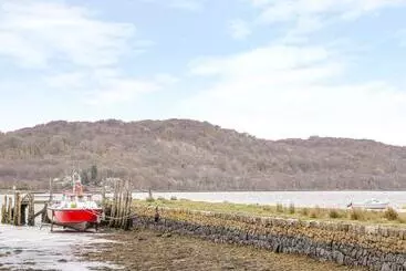 Mökkimajoitus The Knowe Lower